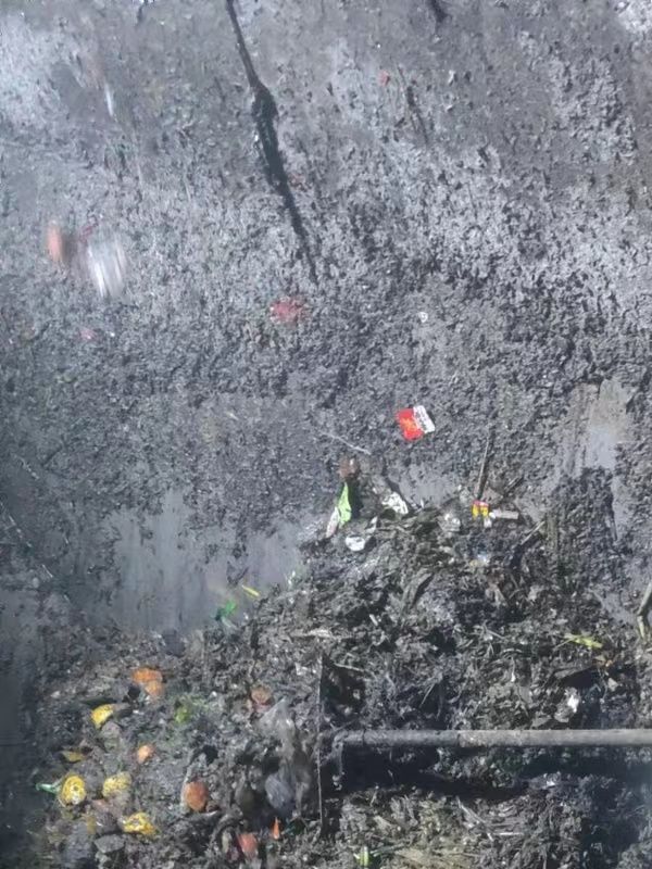 承留镇污水池清理